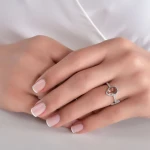 Zultanit (Diaspor) Tropfenschliff Diamantring
