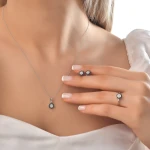 Schwarz und Weiß Diamant Kette Schwarz und Weiß Diamant Kette