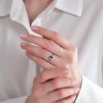 0,64 Karat Diamant Tropfenförmiger Saphir-Ring