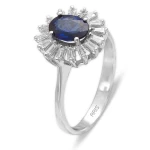 Einreihiger Baguette-Diamantring mit Saphir in der Mitte Einreihiger Baguette-Diamantring mit Saphir in der Mitte