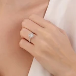 L’oval 1,28 Karat Ovaler Solitär Diamantring mit internationalem Zertifikat
