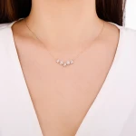 Blumen-Design-Diamantkette