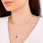 1,50 Karat Smaragdschliff Saphir-Kette