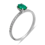 0.44 Karat Oval Zümrüt Pırlanta Yüzük 0.44 Karat Oval Zümrüt Pırlanta Yüzük