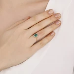 1,07 Karat Oval Smaragd-Diamantring