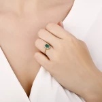 1,07 Karat Oval Smaragd-Diamantring