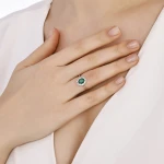 2,20 Karat Oval Smaragd-Diamantring 2,20 Karat Oval Smaragd-Diamantring