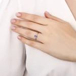 0,54 Karat Ovaler Tansanit-Ring 0,54 Karat Ovaler Tansanit-Ring