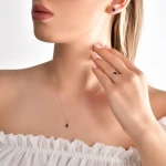 Diamantierte Tropfen-Saphir Kette Ferrara Diamantierte Tropfen-Saphir Kette Ferrara