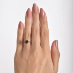 1,07 Karat Schwarzer Diamant Solitärring