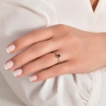 Schwarzer Diamant Solitärring