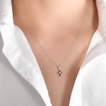 Diamant Saphir Kreuz Halskette Diamant Saphir Kreuz Halskette