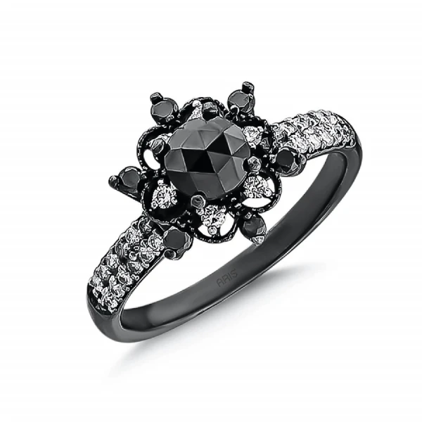 Diamant mit schwarzem Diamant