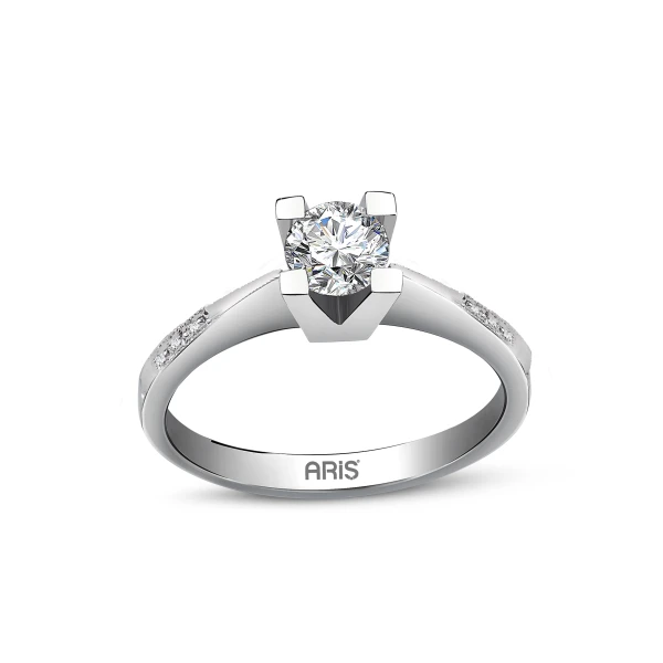 0,70+0,03 Karat D Farbe Solitärring mit GIA-Zertifikat