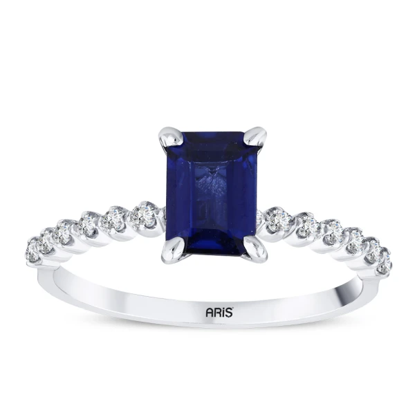 1,06 Karat Smaragdschliff Saphir-Diamantring