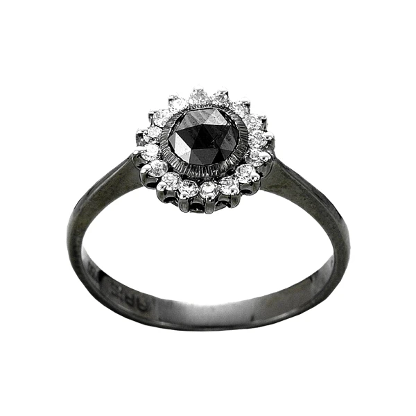 Schwarzer Diamantring
