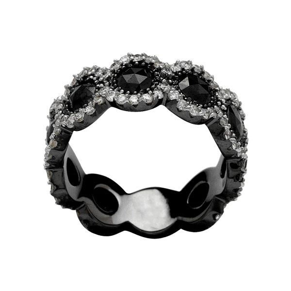 3,38 Karat Schwarzer Diamant Memoire-Ring