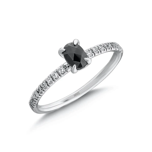 Schwarzer Diamant Ovaler Ring