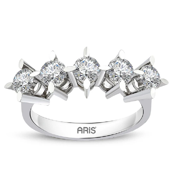 2,61 Karat Diamant Fünfstein Ehering