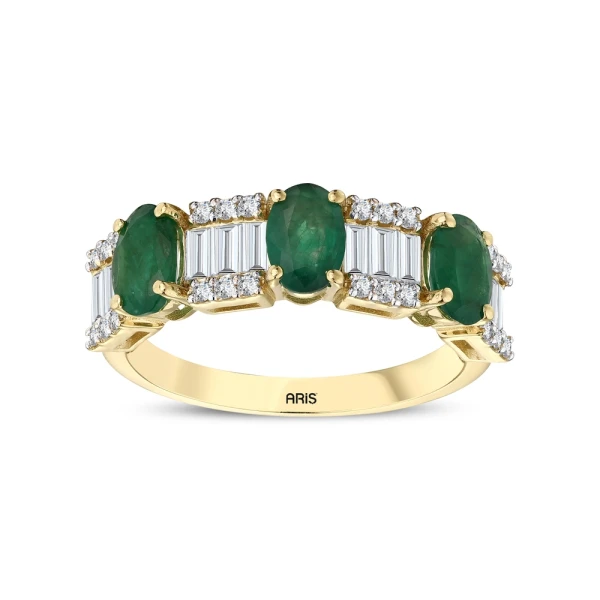 Baguette Diamant mit oval geschliffenem Smaragd Ring